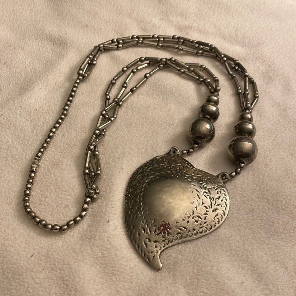 Unmarked 28” Silver Beaded Chain with 3” Heart Pendant
